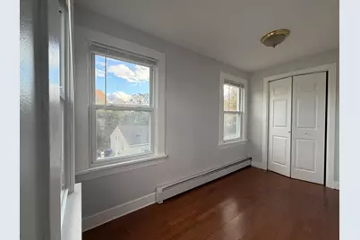 32 Moore Avenue, New London, CT 06320 - Photo 35