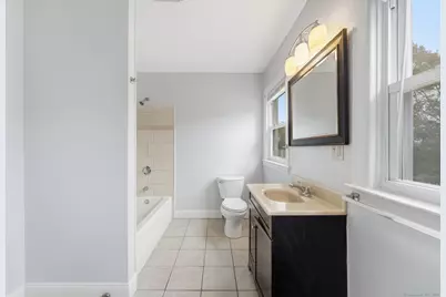 32 Moore Avenue, New London, CT 06320 - Photo 25