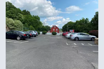 628 New Haven Road #8, Naugatuck, CT 06770 - Photo 3