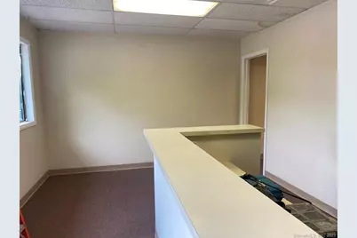 628 New Haven Road #7, Naugatuck, CT 06770 - Photo 5