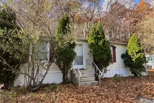 44 Norwich Ave, Norwich, CT 06360 - Photo 5