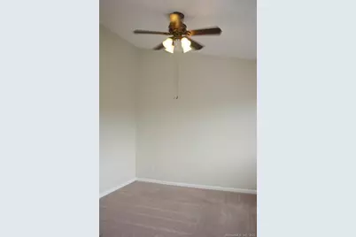 92 Commodore Commons #92, Derby, CT 06418 - Photo 15