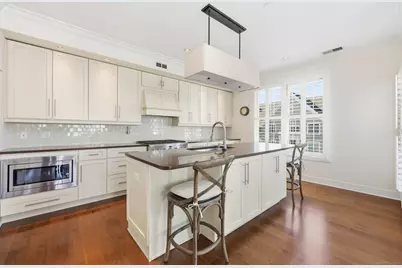 77 Havemeyer Lane #420, Stamford, CT 06902 - Photo 5