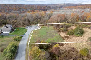 33A Farm View Dr, Norwich, CT 06360 - Photo 9