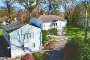 106A Comstock Hill Ave, Norwalk, CT 06850 - Photo 3