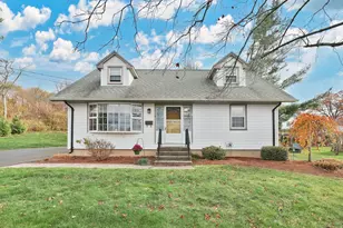 6 Holly Ln, Wallingford, CT 06492 - Photo 3