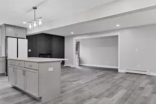 84 Connecticut Ave, Newington, CT 06111 - Photo 13