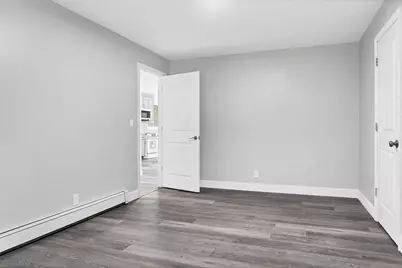 84 Connecticut Avenue, Newington, CT 06111 - Photo 27