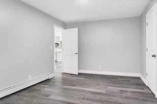 84 Connecticut Ave, Newington, CT 06111 - Photo 27