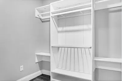 84 Connecticut Avenue, Newington, CT 06111 - Photo 23