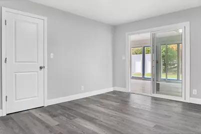 84 Connecticut Avenue, Newington, CT 06111 - Photo 17