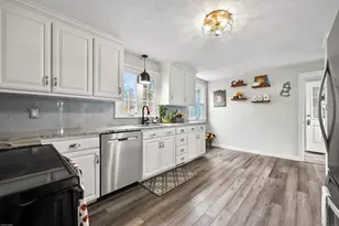 559 East St, Hebron, CT 06248 - Photo 5