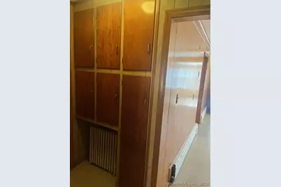 15 Dickerman Avenue, Windsor Locks, CT 06096 - Photo 21