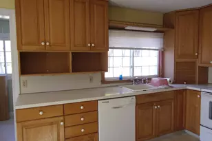 99 Norway St, Watertown, CT 06779 - Photo 5