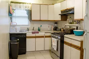 278 Wall St, Waterbury, CT 06704 - Photo 17