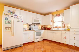 278 Wall St, Waterbury, CT 06704 - Photo 5