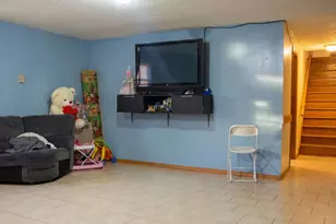 278 Wall St, Waterbury, CT 06704 - Photo 15