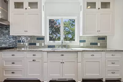 35 5th Avenue, Stratford, CT 06615 - Photo 5