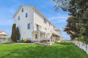 35 5th Ave, Stratford, CT 06615 - Photo 31