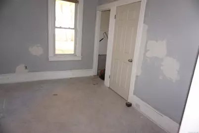 69 Gates Street, Holyoke, MA 01040 - Photo 9