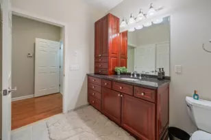 1 King Philip Dr, West Hartford, CT 06117 - Photo 23