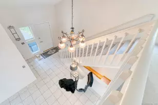 592 Mountain Rd, West Hartford, CT 06117 - Photo 21