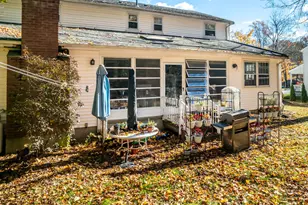 132 Hollyberry Ln, Plainville, CT 06062 - Photo 5