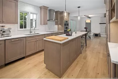 33 Riverfield Drive, Weston, CT 06883 - Photo 7