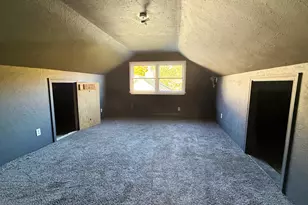 144 General Patton Dr, Naugatuck, CT 06770 - Photo 19