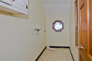 29 Privilege Rd, Bloomfield, CT 06002 - Photo 19