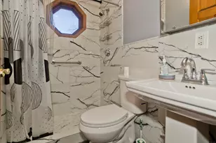 29 Privilege Rd, Bloomfield, CT 06002 - Photo 17