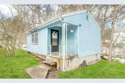 9 Walnut Street, Greenwich, CT 06807 - Photo 1