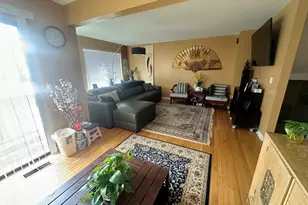 43 Peddlars Dr, Branford, CT 06405 - Photo 5