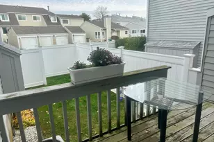 43 Peddlars Dr, Branford, CT 06405 - Photo 27