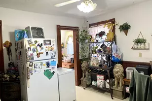 21 Trinity St, New Britain, CT 06051 - Photo 9