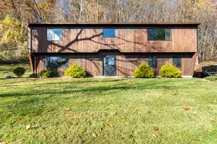 44 Princess Wenonah Dr, Shelton, CT 06484 - Photo 1