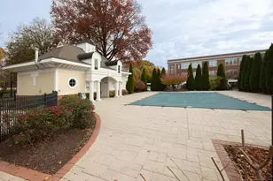 49 Park Pl Cir, West Hartford, CT 06110 - Photo 25