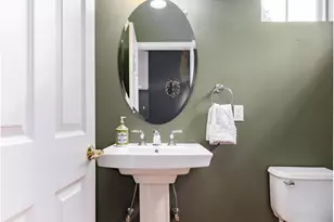 49 Park Pl Cir, West Hartford, CT 06110 - Photo 7