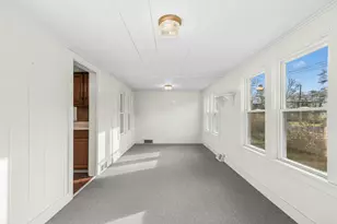 338 Quaker Farms Rd, Oxford, CT 06478 - Photo 3