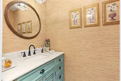 376 Knapps Highway #376, Fairfield, CT 06825 - Photo 9