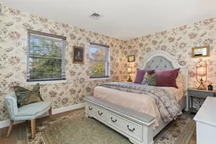 376 Knapps Hwy, Fairfield, CT 06825 - Photo 15