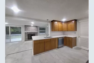 340 Robbins Avenue, Newington, CT 06111 - Photo 3