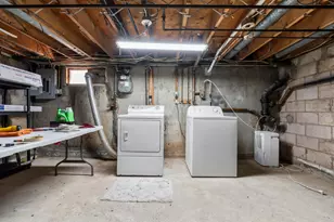 75 Saltonstall Pkwy, East Haven, CT 06512 - Photo 17