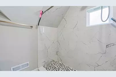 414 Wood Avenue, Bridgeport, CT 06605 - Photo 17