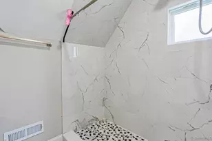 414 Wood Ave, Bridgeport, CT 06605 - Photo 17