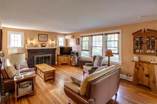 32 Yale Ave, Middlebury, CT 06762 - Photo 3