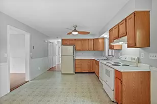 96 Franklin St, Danbury, CT 06810 - Photo 11