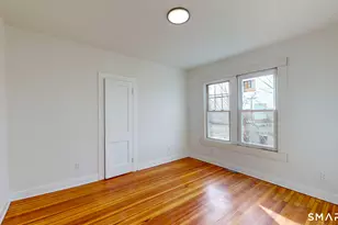 224 Whiting St, New Britain, CT 06051 - Photo 9