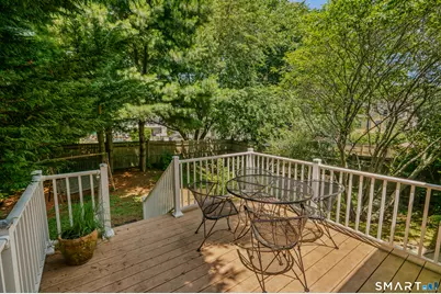 117 Blydenburg Avenue, New London, CT 06320 - Photo 27