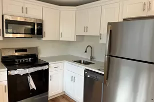 143 Columbus Pl, Stamford, CT 06907 - Photo 3